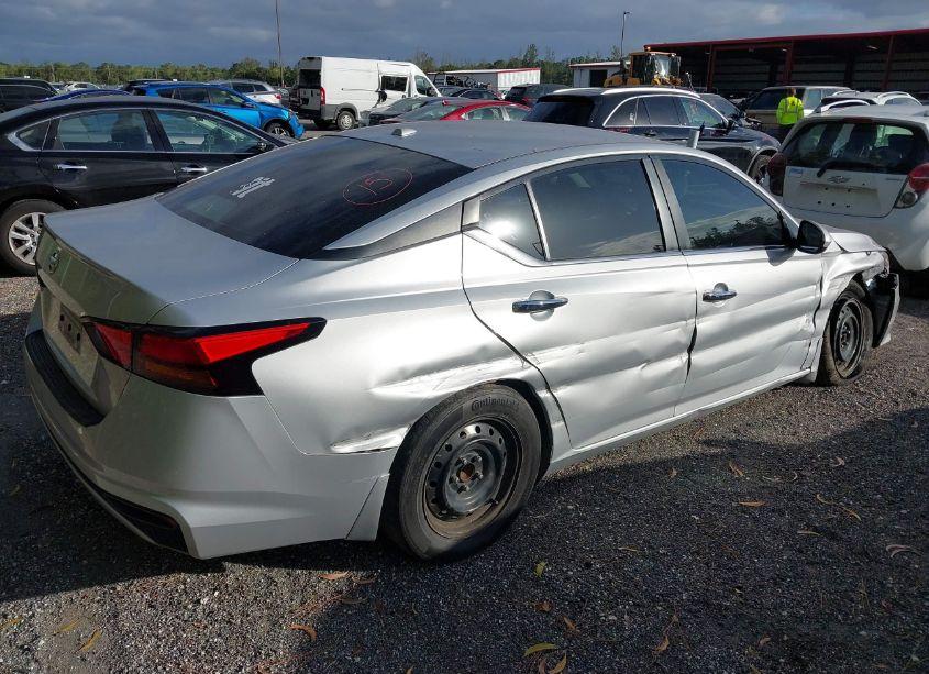 Photo 4 of 2019 Nissan Altima 2.5 S (VIN 1N4BL4BV3KC219204)