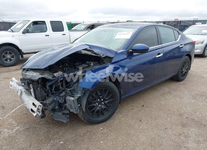 Photo 2 of 2019 Nissan Altima 2.5 S (VIN 1N4BL4BV3KN311031)