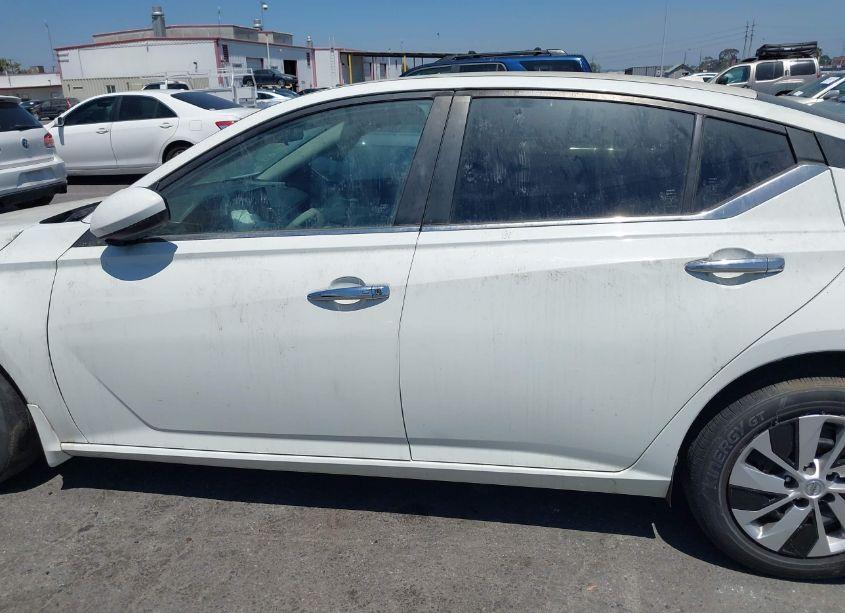 Photo 14 of 2019 Nissan Altima 2.5 S (VIN 1N4BL4BV3KN325057)