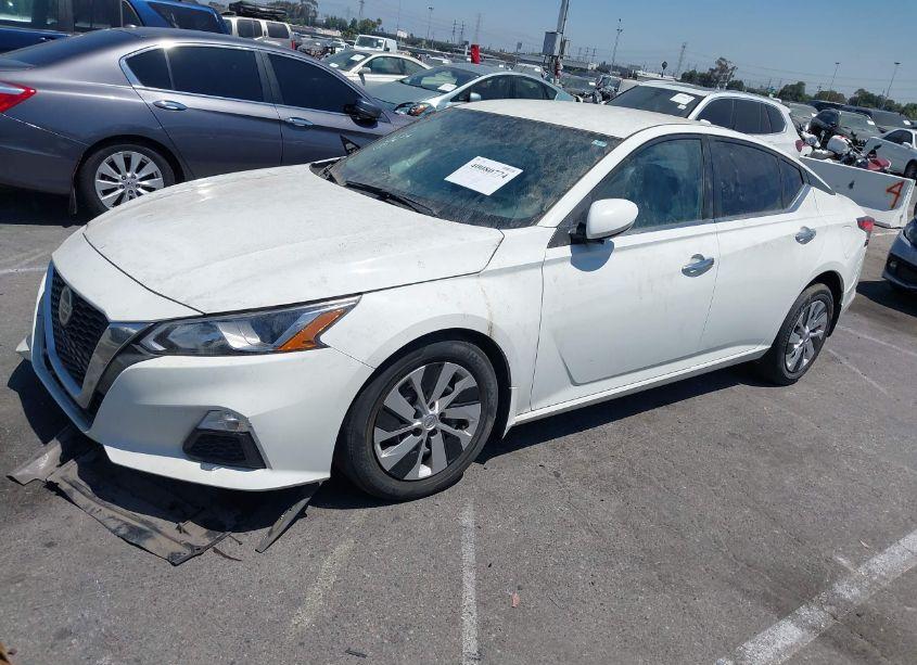 Photo 2 of 2019 Nissan Altima 2.5 S (VIN 1N4BL4BV3KN325057)