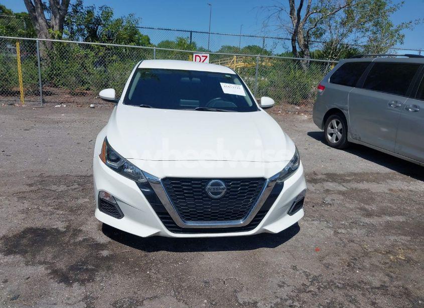 Photo 13 of 2019 Nissan Altima 2.5 S (VIN 1N4BL4BV3KN326984)