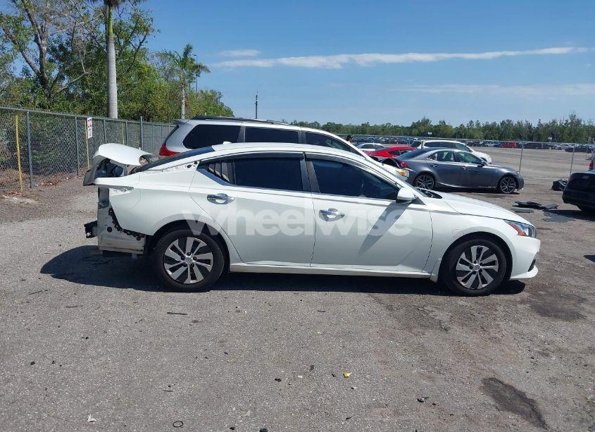Photo 14 of 2019 Nissan Altima 2.5 S (VIN 1N4BL4BV3KN326984)