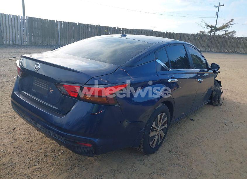 Photo 4 of 2020 Nissan Altima S FWD (VIN 1N4BL4BV3LC122859)