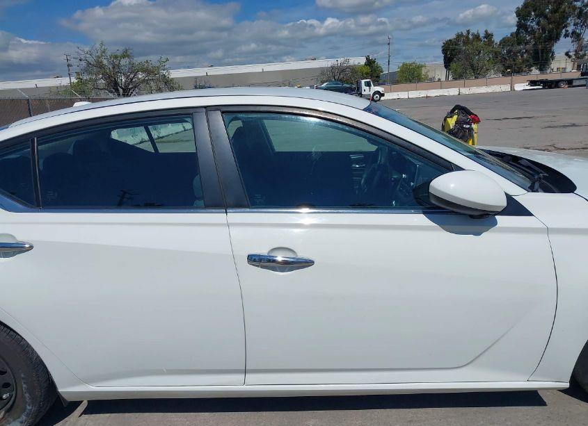 Photo 13 of 2020 Nissan Altima S FWD (VIN 1N4BL4BV3LC144733)