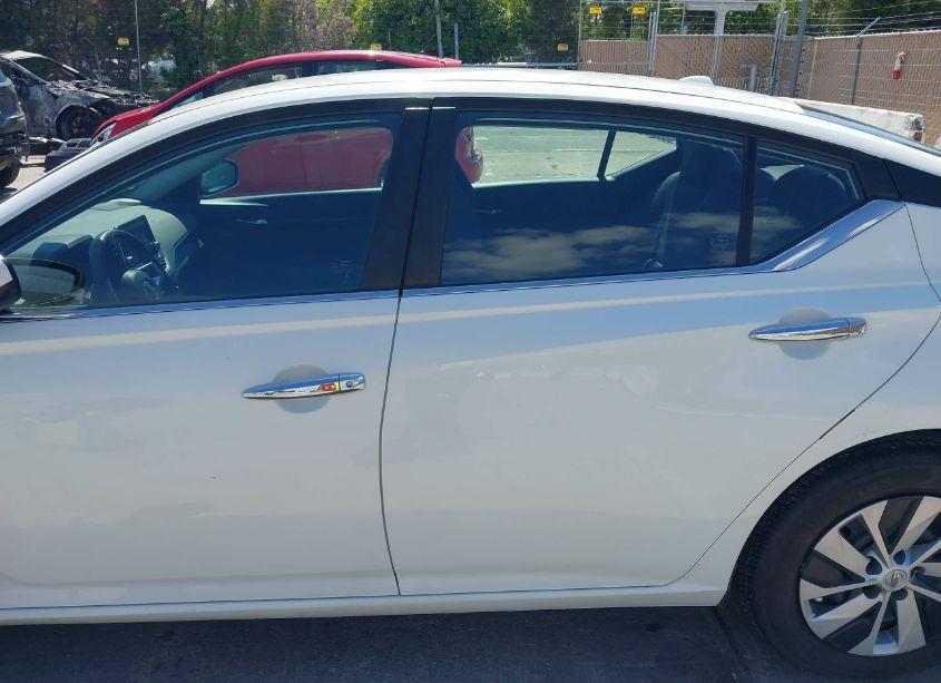 Photo 14 of 2020 Nissan Altima S FWD (VIN 1N4BL4BV3LC144733)