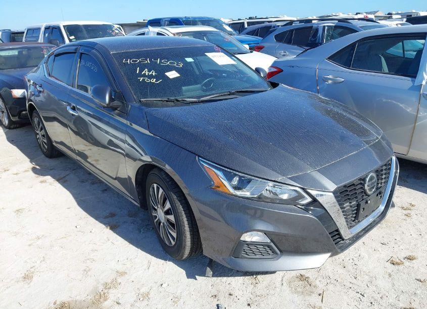 2020 Nissan Altima S FWD (VIN 1N4BL4BV3LC151973) main photo