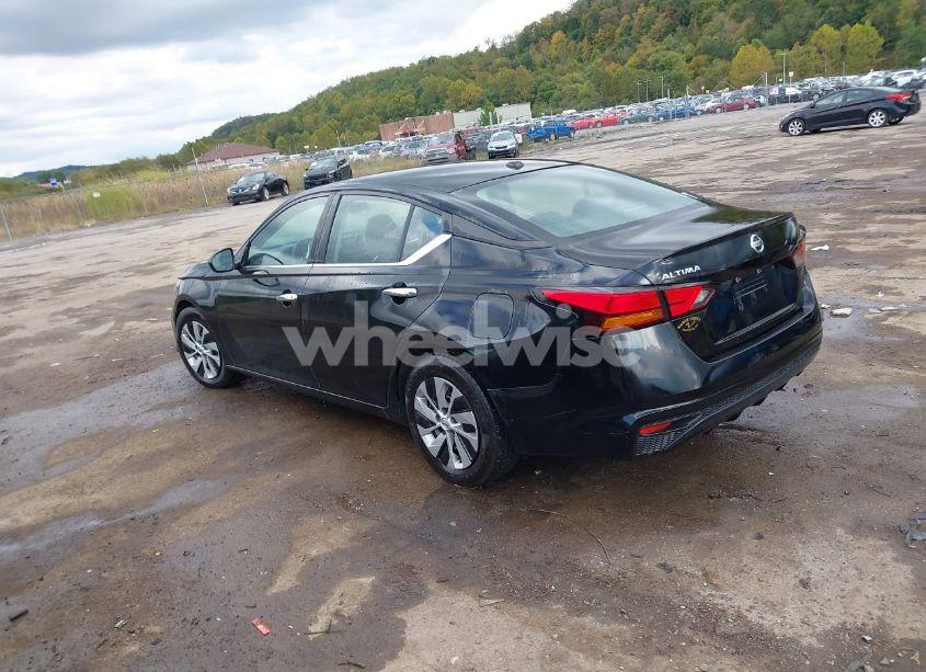Photo 3 of 2020 Nissan Altima S FWD (VIN 1N4BL4BV3LC195097)