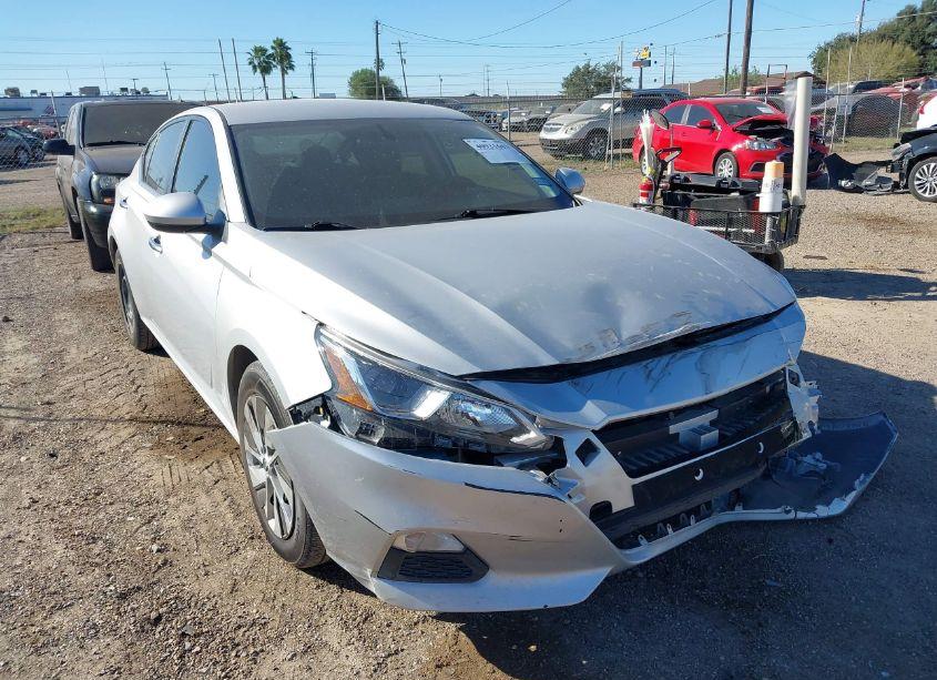 2020 Nissan Altima S FWD (VIN 1N4BL4BV3LC200637) main photo