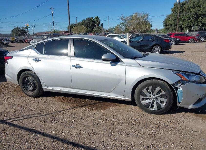 Photo 13 of 2020 Nissan Altima S FWD (VIN 1N4BL4BV3LC200637)