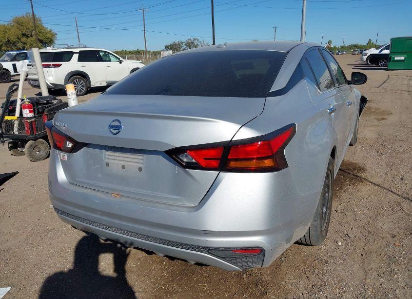 Photo 4 of 2020 Nissan Altima S FWD (VIN 1N4BL4BV3LC200637)