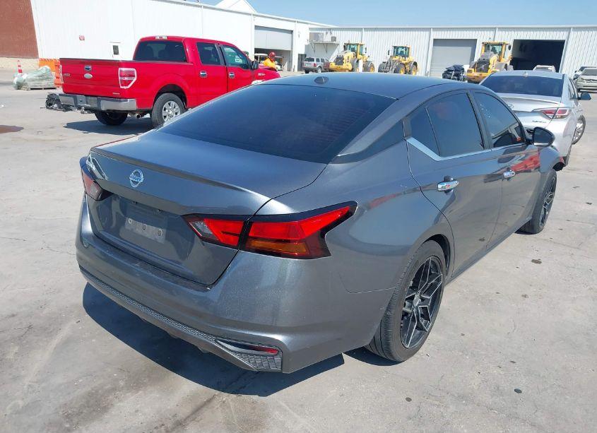 Photo 4 of 2020 Nissan Altima S FWD (VIN 1N4BL4BV3LC224047)