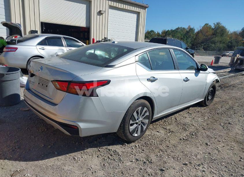 Photo 4 of 2020 Nissan Altima S FWD (VIN 1N4BL4BV3LN310480)