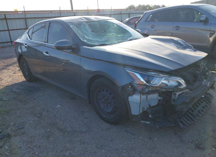 2020 Nissan Altima S FWD (VIN 1N4BL4BV3LN319910) main photo