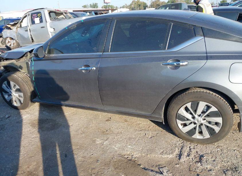 Photo 14 of 2020 Nissan Altima S FWD (VIN 1N4BL4BV3LN319910)