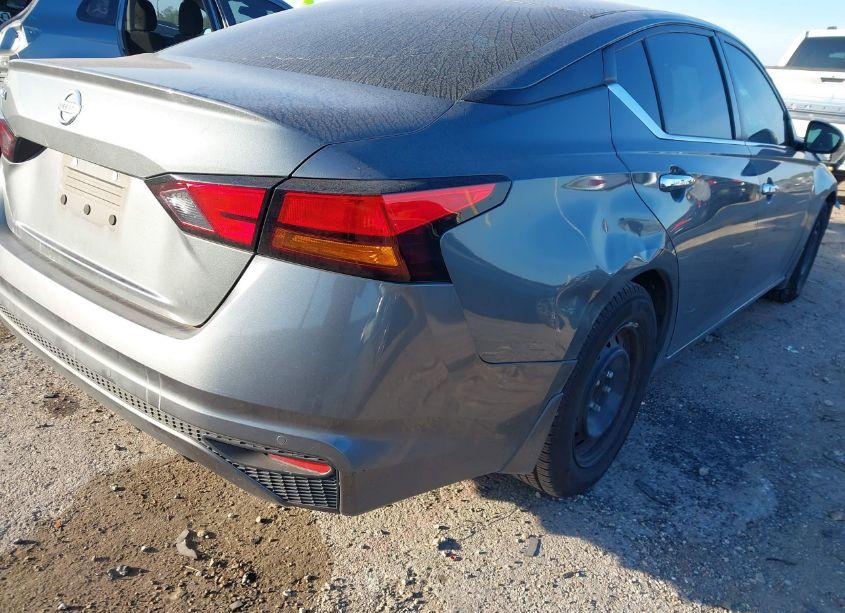 Photo 4 of 2020 Nissan Altima S FWD (VIN 1N4BL4BV3LN319910)