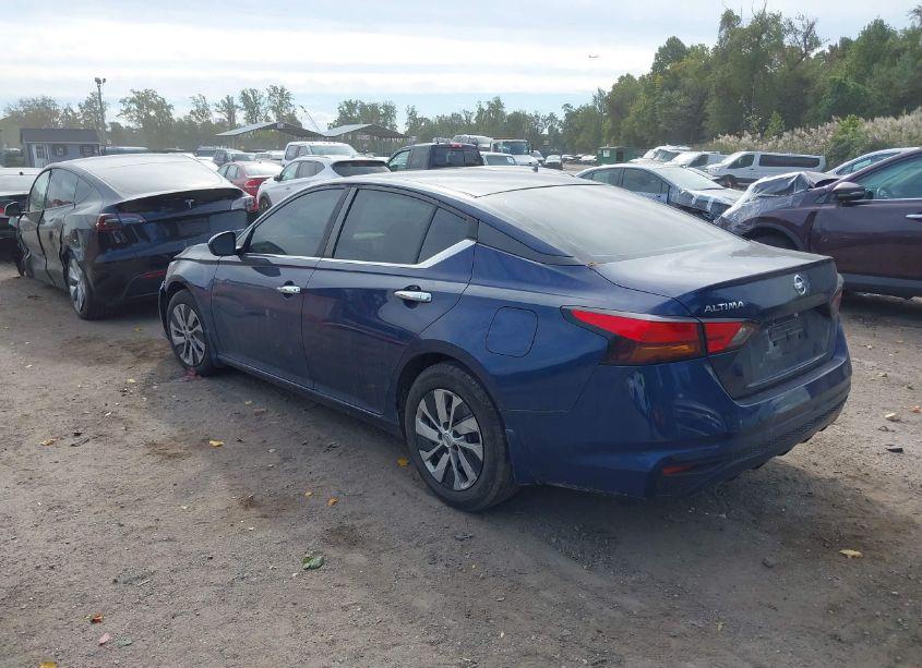 Photo 3 of 2021 Nissan Altima S FWD (VIN 1N4BL4BV3MN332836)