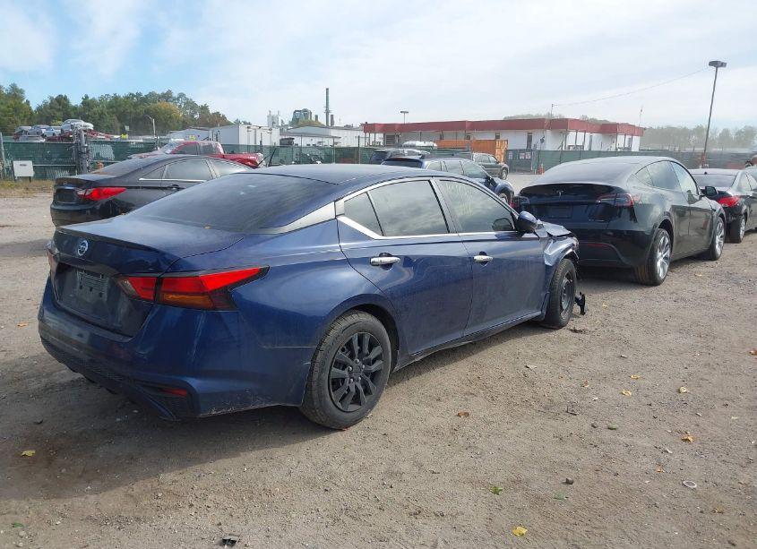 Photo 4 of 2021 Nissan Altima S FWD (VIN 1N4BL4BV3MN332836)