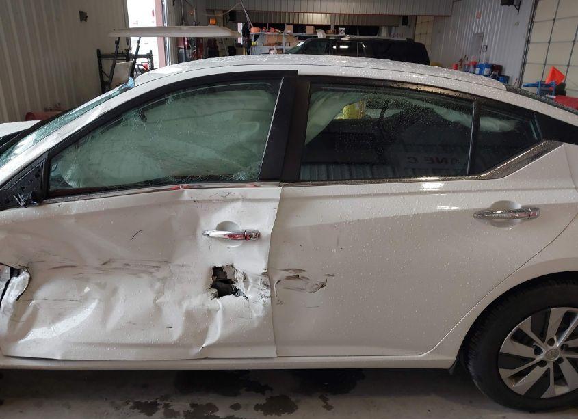 Photo 13 of 2022 Nissan Altima S FWD (VIN 1N4BL4BV3NN339321)