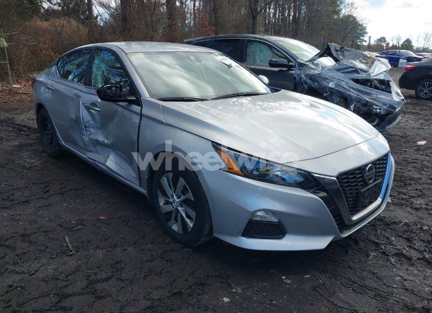 2022 Nissan Altima S FWD (VIN 1N4BL4BV3NN358855) main photo