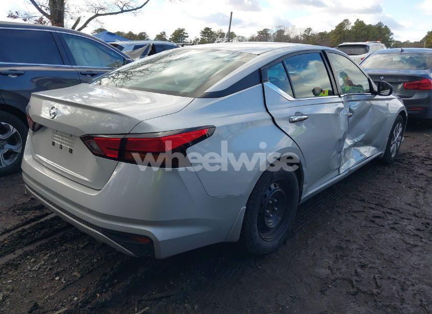 Photo 4 of 2022 Nissan Altima S FWD (VIN 1N4BL4BV3NN358855)