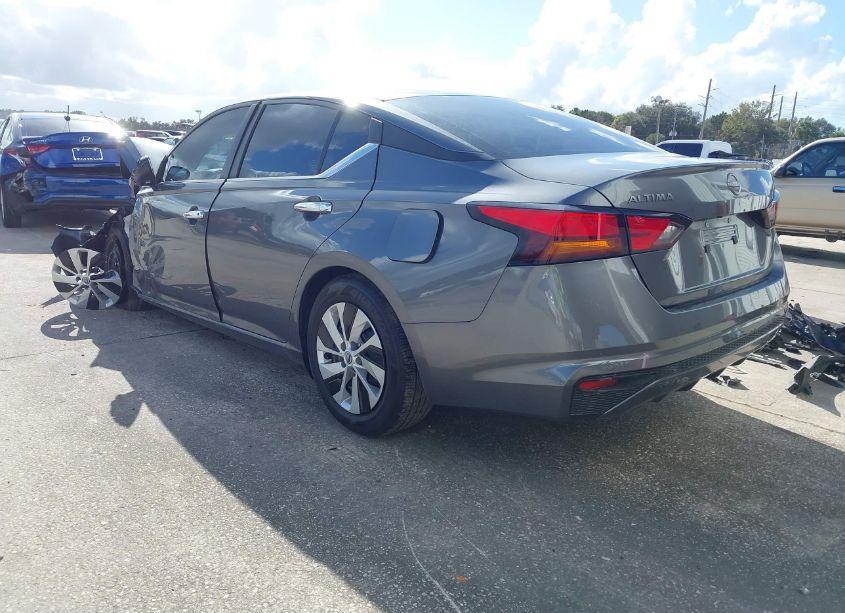 Photo 3 of 2024 Nissan Altima S FWD (VIN 1N4BL4BV3RN352687)