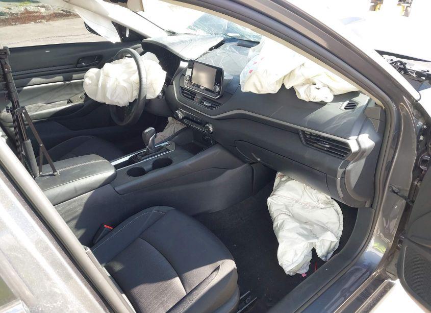 Photo 5 of 2024 Nissan Altima S FWD (VIN 1N4BL4BV3RN352687)