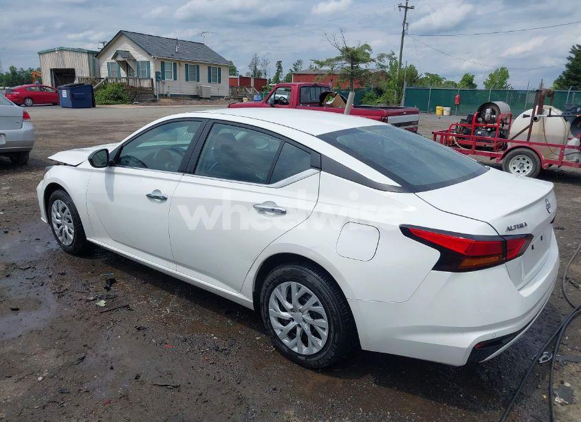 Photo 3 of 2024 Nissan Altima S FWD (VIN 1N4BL4BV3RN370008)