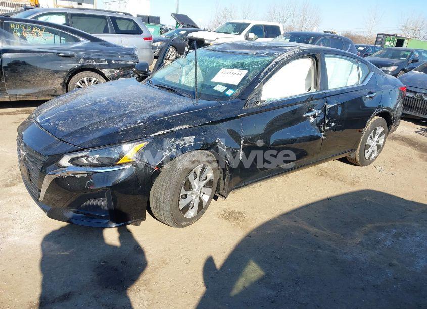 Photo 2 of 2024 Nissan Altima S FWD (VIN 1N4BL4BV3RN382319)