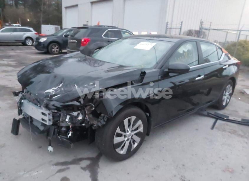 Photo 2 of 2024 Nissan Altima S FWD (VIN 1N4BL4BV3RN411981)