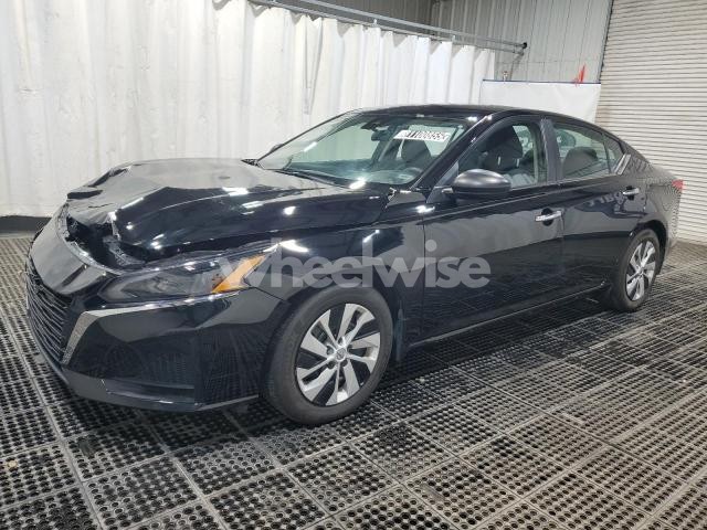 Photo 3 of 2024 NISSAN ALTIMA S (VIN 1N4BL4BV3RN437058)