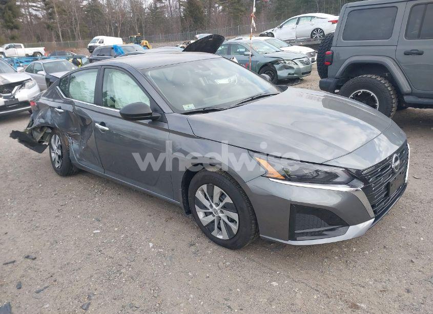 2024 Nissan Altima S FWD (VIN 1N4BL4BV3RN437318) main photo