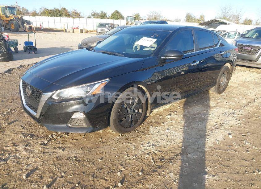 Photo 2 of 2019 Nissan Altima 2.5 S (VIN 1N4BL4BV4KC165167)