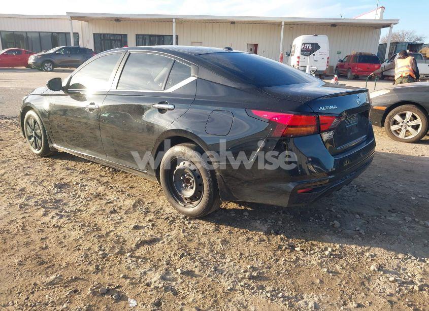 Photo 3 of 2019 Nissan Altima 2.5 S (VIN 1N4BL4BV4KC165167)