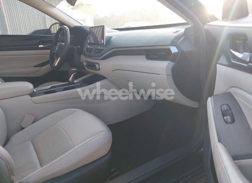 Photo 5 of 2019 Nissan Altima 2.5 S (VIN 1N4BL4BV4KC165167)