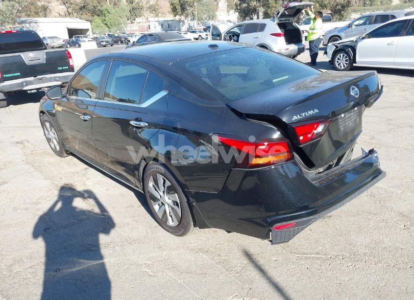 Photo 3 of 2019 Nissan Altima 2.5 S (VIN 1N4BL4BV4KC189131)