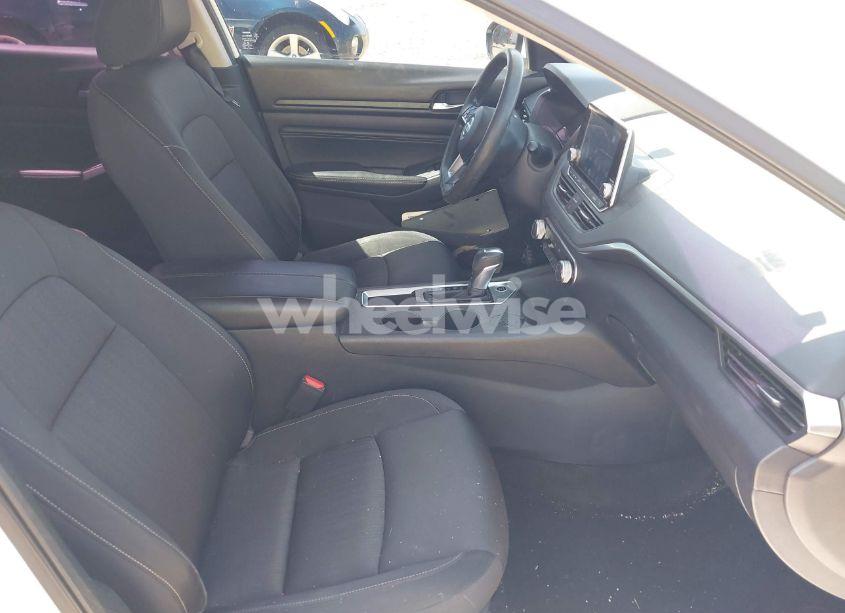 Photo 5 of 2019 Nissan Altima 2.5 S (VIN 1N4BL4BV4KC200046)