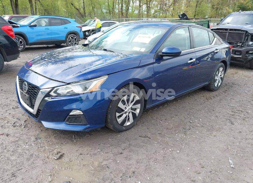 Photo 2 of 2019 Nissan Altima 2.5 S (VIN 1N4BL4BV4KC236156)