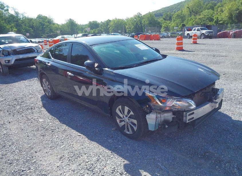 2019 Nissan Altima 2.5 S (VIN 1N4BL4BV4KC242006) main photo