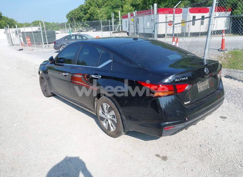 Photo 3 of 2019 Nissan Altima 2.5 S (VIN 1N4BL4BV4KC242006)