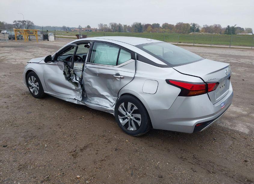 Photo 3 of 2019 Nissan Altima 2.5 S (VIN 1N4BL4BV4KC255063)