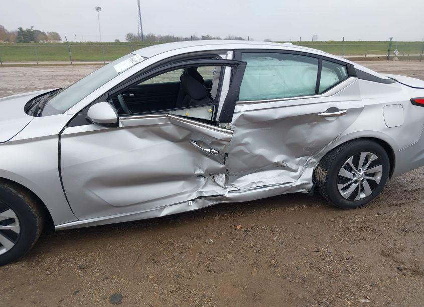 Photo 6 of 2019 Nissan Altima 2.5 S (VIN 1N4BL4BV4KC255063)