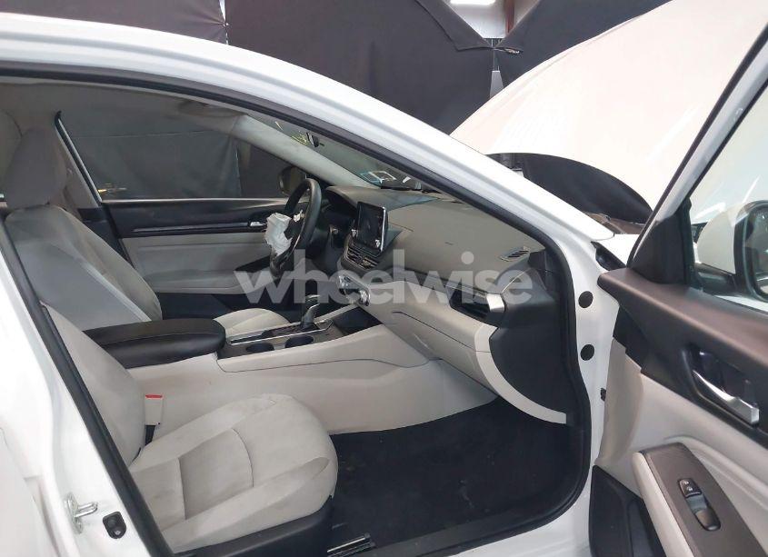 Photo 5 of 2020 Nissan Altima S FWD (VIN 1N4BL4BV4LC101809)