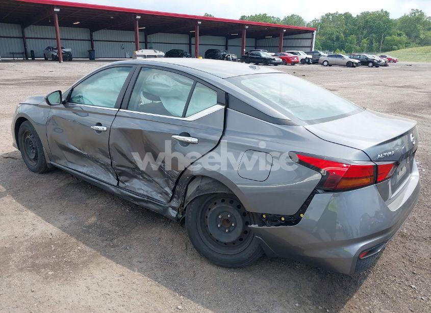 Photo 3 of 2020 Nissan Altima S FWD (VIN 1N4BL4BV4LC122918)