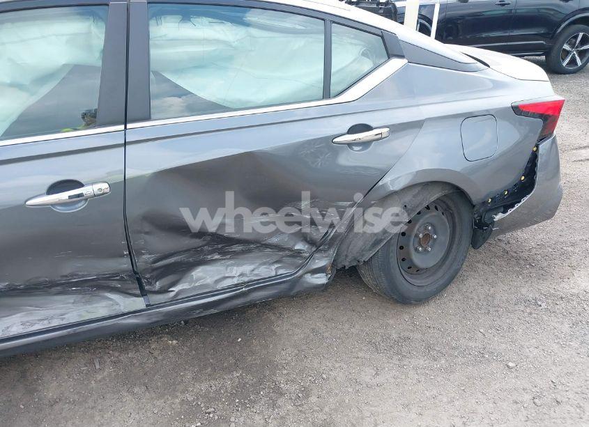 Photo 6 of 2020 Nissan Altima S FWD (VIN 1N4BL4BV4LC122918)