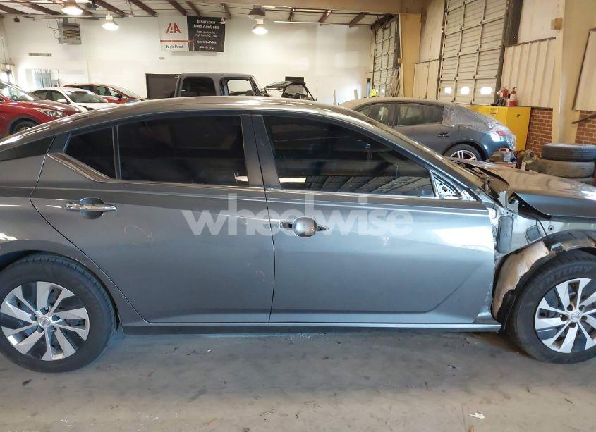Photo 14 of 2020 Nissan Altima S FWD (VIN 1N4BL4BV4LC190443)