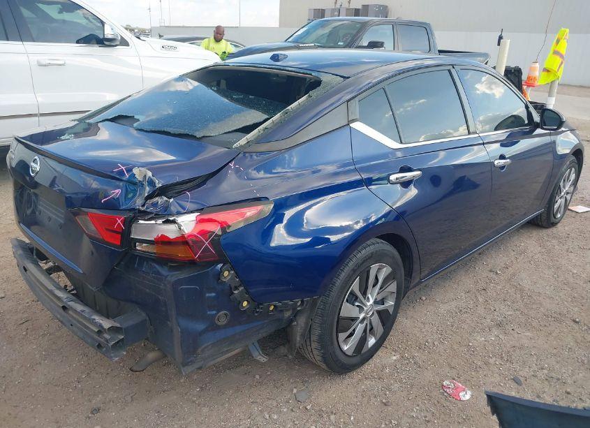 Photo 4 of 2020 Nissan Altima S FWD (VIN 1N4BL4BV4LC193584)