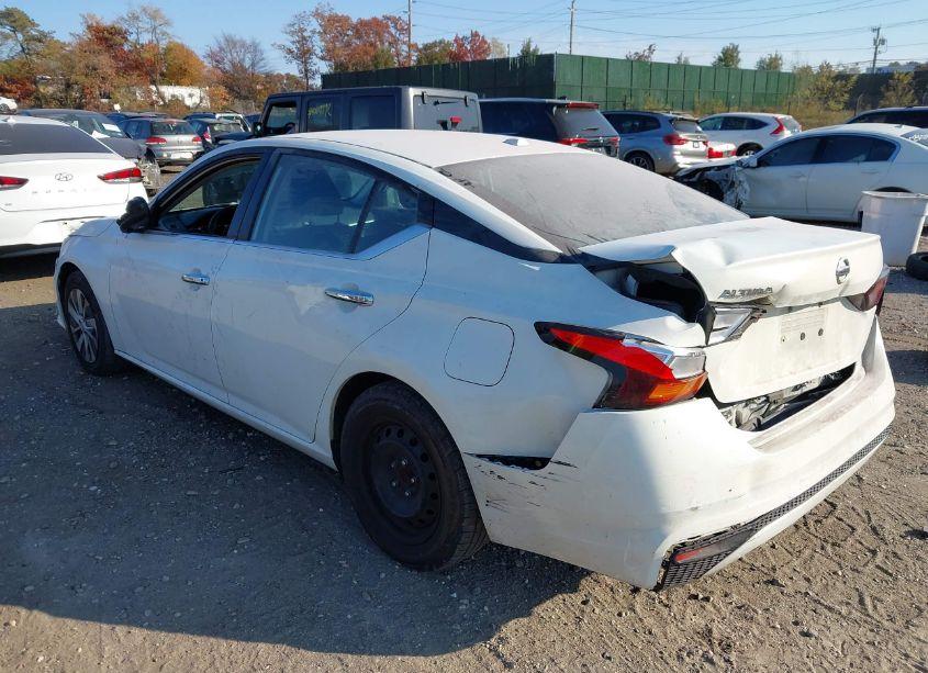 Photo 3 of 2020 Nissan Altima S FWD (VIN 1N4BL4BV4LC207144)
