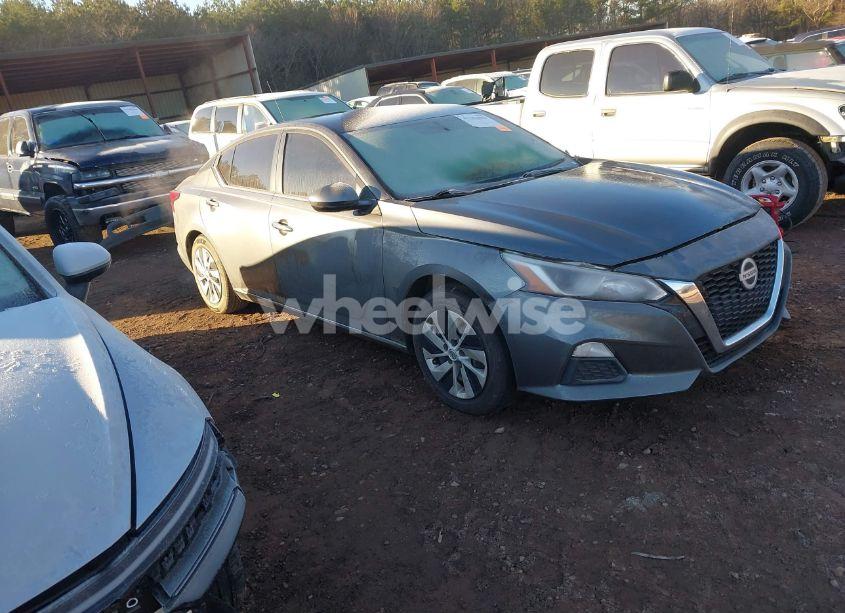 2020 Nissan Altima S FWD (VIN 1N4BL4BV4LC209072) main photo