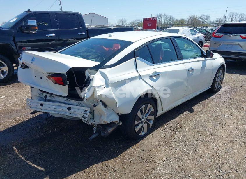 Photo 4 of 2020 Nissan Altima S FWD (VIN 1N4BL4BV4LC211680)