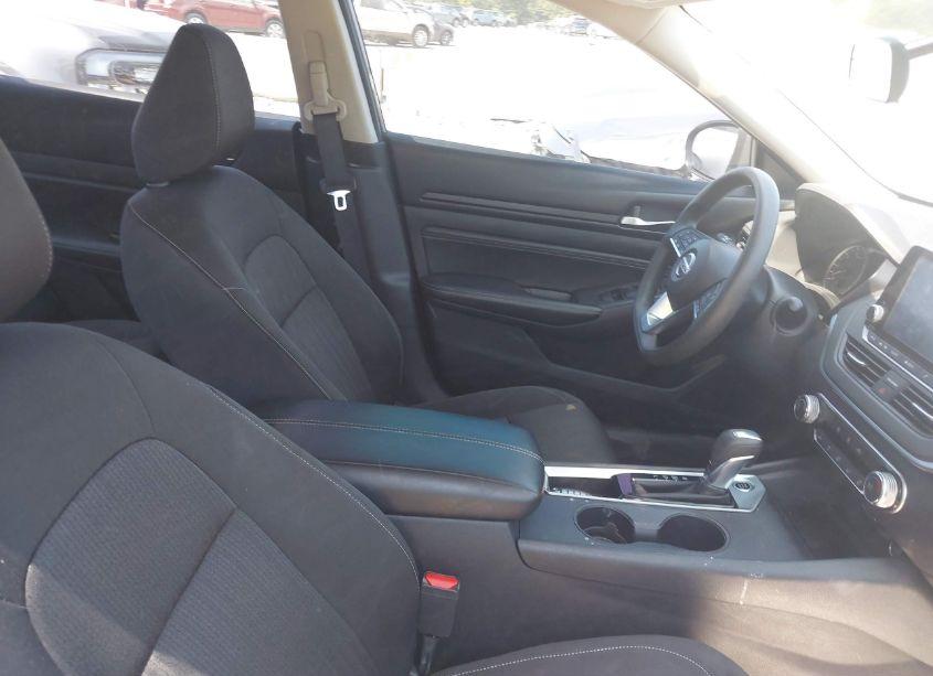 Photo 5 of 2020 Nissan Altima S FWD (VIN 1N4BL4BV4LC212263)